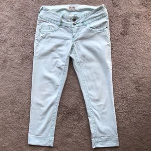 Mudd MINT GREEN capris size 5
